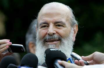 Δήλωση συμπαράστασης από τον Αρχιεπίσκοπο Χριστόδουλο στους πυρόπληκτους