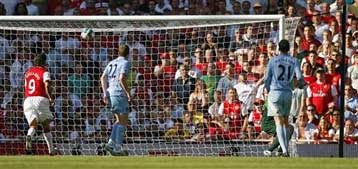 Στην κορυφή η Τσέλσι μετά την ήττα της Σίτι στο «Emirates», αήττητη η Λίβερπουλ