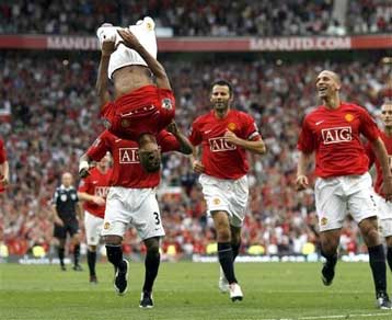 Επιτέλους νίκη για την Μάντσεστερ Γ., 1-0 την Τότεναμ, ισοπαλία στο «Ρίβερσάιντ»