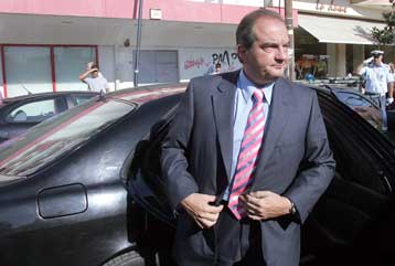 Στη Β Πειραιώς διεκδικεί έδρα ο πρωθυπουργός Κώστας Καραμανλής