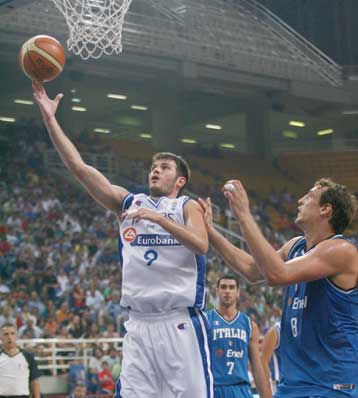 Εκτός Ευρωμπάσκετ της Ισπανίας θα μείνει ο Αντώνης Φώτσης