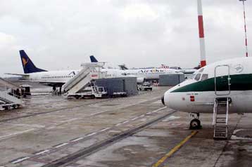 Περισσότερα από 300.000 λαθραία προϊόντα από την Κίνα κατασχέθηκαν στην Ιταλία