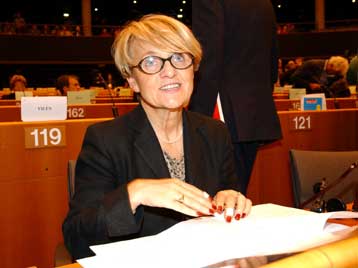 Τις πληγείσες περιοχές της Πελοποννήσου θα επισκεφτεί η επίτροπος Ντ.Χούμπνερ