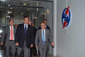 Αποκαθίσταται σταδιακά η ηλεκτροδότηση στα πυρόπληκτα χωριά