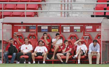 Κόντρα σε τρεις σχολές ποδοσφαίρου, τονίζει ο Τάκης Λεμονής