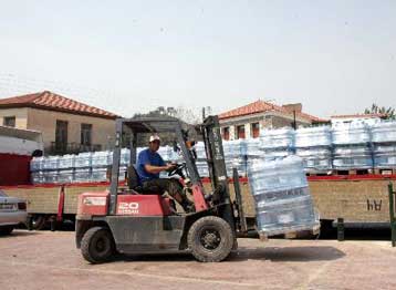 Απαλλάσσονται από ΦΠΑ οι δωρεές των επιχειρήσεων στους πυρόπληκτους