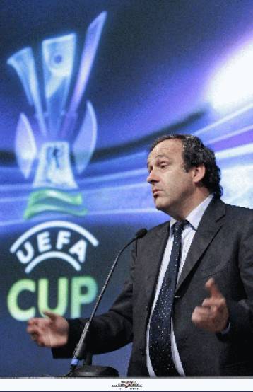 Συγνώμη ζήτησε ο Πλατινί για το ζήτημα της αναβολής του αγώνα της ΑΕΚ με τη Σεβίλη