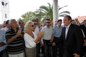 Επίσκεψη του πρωθυπουργού στις πυρόπληκτες περιοχές στα Στύρα Ευβοίας