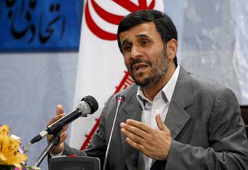 Το Ιράν διαθέτει χιλιάδες συσκευές φυγοκέντρισης, λέει ο Μ.Αχμαντινεζάντ