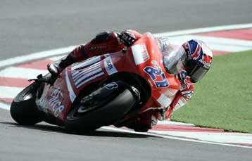 Πρώτος και στο Μιζάνο ο Στόνερ, που ετοιμάζεται να στεφθεί παγκόσμιος πρωταθλητής