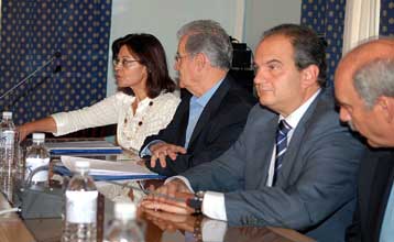 Ώρα για έργα και όχι για λόγια, δηλώνει ο πρωθυπουργός από την Τρίπολη