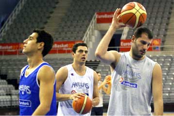 Η ελληνική ομάδα μπάσκετ στο επίκεντρο του ισπανικού Τύπου