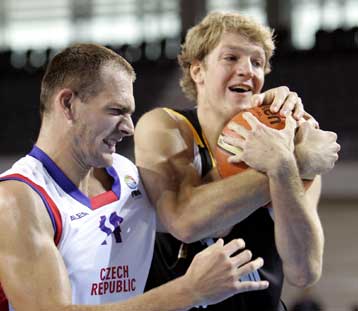 Η Γερμανία κατέβαλε την αντίσταση της Τσεχίας στην παράταση, 83-78