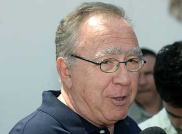 Δεν προσπαθούμε να «καπαρώσουμε» τον Ντελγκάδο, υποστηρίζει ο Σ. Κόκκαλης