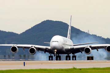 Ιδιωτικό «σούπερ τζάμπο» Α380 φέρεται να παρήγγειλε ο μεγιστάνας Ρ. Αμπράμοβιτς