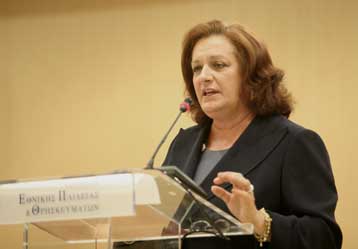 Καμία ρύθμιση λόγω του λάθους με τις στρατιωτικές σχολές, ξεκαθάρισε η Μ.Γιαννάκου