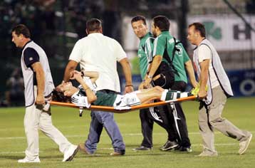 Στο χειρουργείο την Κυριακή ο Λεοντίου-Κυκλοφορούν τα εισιτήρια για ΠΑΟΚ, Αρτμέντια