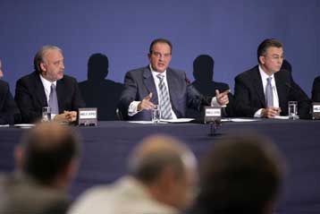 Δεν υπάρχουν περιθώρια μετεκλογικών συνεργασιών επανέλαβε ο Κ.Καραμανλής