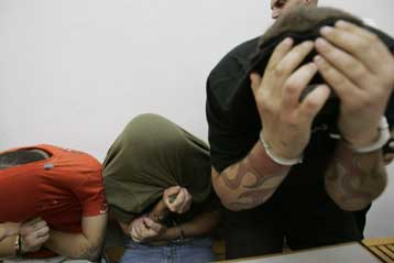 Νεοναζιστική ομάδα εξάρθρωσε η αστυνομία στο Ισραήλ