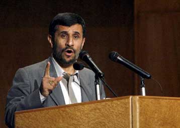 Αδιαπραγμάτευτο για τον Μ.Αχμαντινετζάντ το πυρηνικό πρόγραμμα του Ιράν