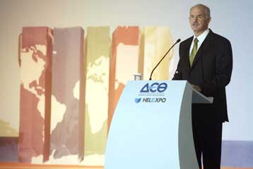 Σειρά μέτρων για «ένα σύγχρονο κοινωνικό κράτος» εξήγγειλε ο Γ.Παπανδρέου