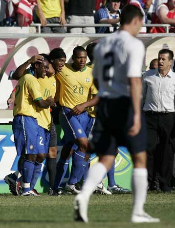 Γκολ και θέαμα με τη Βραζιλία να κερδίζει 4-2 τις ΗΠΑ σε φιλικό