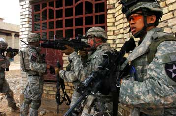 Αντίθετος στην απόσυρση δυνάμεων από το Ιράκ θα εμφανιστεί στο Κογκρέσο ο Ντ.Πετρέους