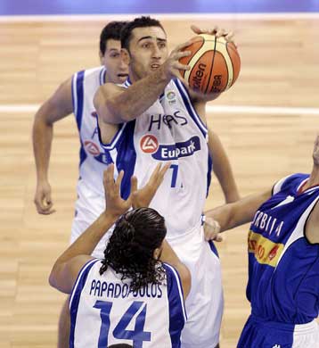 Εισιτήριο για οκτάδα θέλει να βγάλει η Εθνική κόντρα στην Πορτογαλία