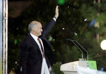 Χάος είναι η κυβέρνηση Καραμανλή, τόνισε ο Γ.Παπανδρέου από την Κοζάνη