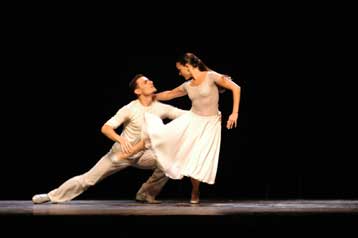 Αργεντίνικο τάνγκο από την χορευτική ομάδα TangoKinesis σε Αθήνα και Θεσσαλονίκη