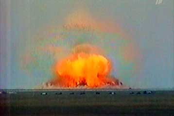 Την ισχυρότερη συμβατική βόμβα του κόσμου υποστηρίζει ότι δοκίμασε η Μόσχα