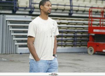 Ο Ολυμπιακός «έδεσε» τον Τεόντοσιτς και περιμένει τον Μπελ-Νυστέρι στον Σεϊμπούτις