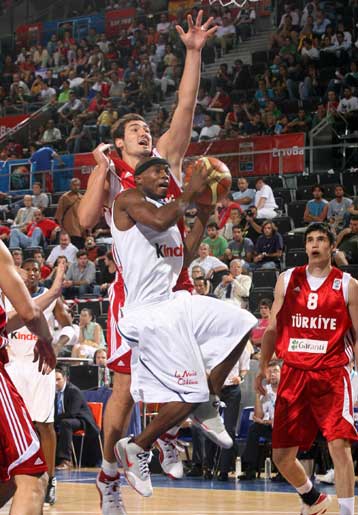 Πρόβα της Γαλλίας εν όψει Ρωσίας με 85-64 επί της Τουρκίας που είπε «αντίο»