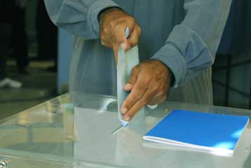 Μέχρι τις 11 το βράδυ θα υπάρχει σαφές δείγμα για τον νικητή των εκλογών