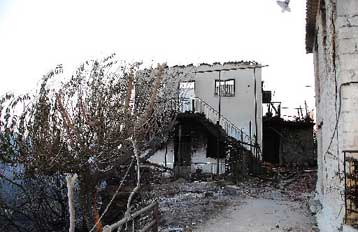 Καθυστερούν οι διαδικασίες για την ανασυγκρότηση των πυρόπληκτων περιοχών