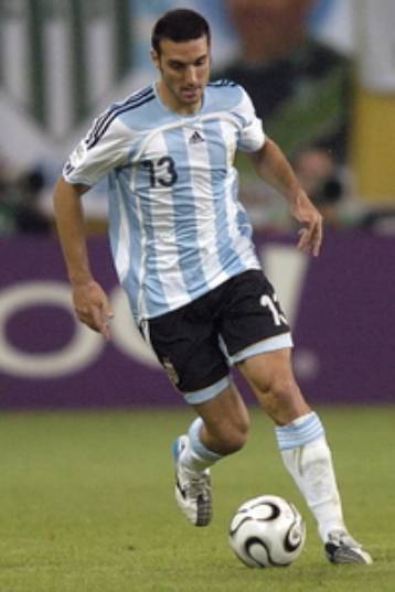 Μόνο εντός έδρας νίκες προβλέπει ο Σκαλόνι για τη Λάτσιο στο Champions League