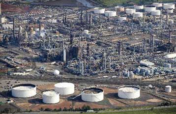 Κάτω από τα 80 δολάρια υποχωρούν οι τιμές του πετρελαίου