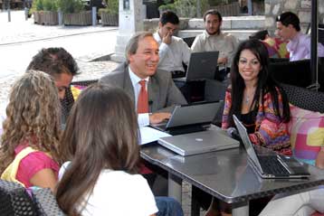 Δωρέαν ασύρματο δίκτυο εγκαινιάστηκε στο Θησείο