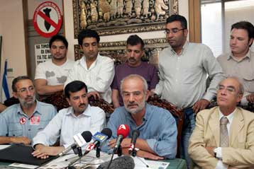 Συνέντευξη Αλαβάνου με αιχμές για τις απαγωγές Πακιστανών, ΟΑ και Ασφαλιστικό