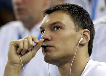 Οι Ισπανοί επιμένουν για φλερτ Ολυμπιακού-Γιασικεβίτσιους και «σφήνα» από Παναθηναϊκό