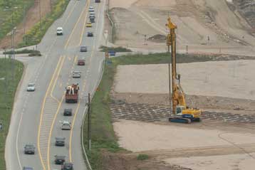 Παραδίδονται στην κυκλοφορία τμήματα του νέου αυτοκινητόδρομου στο πέταλο του Μαλιακού