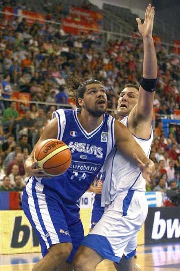 Παπαδόπουλος, Ζήσης και Παπαλουκάς με πρόβλημα πριν από το ματς