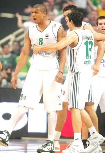 Κέρδισε Μπατίστ και Π.Φάληρο ο Παναθηναϊκός