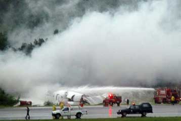 Πολύνεκρο αεροπορικό δυστύχημα στο Πουκέ της Ταϊλάνδης
