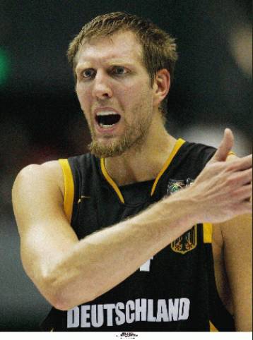 Ο Νοβίτσκι «καθάρισε» και πάλι για τη Γερμανία, 80-71 την Κροατία