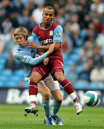 Με 1-0 επί της Αστον Βίλα η Μάντσεστερ Σίτι αναρριχήθηκε δεύτερη