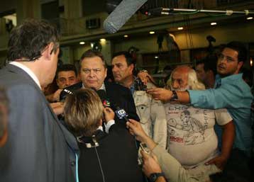 Προβληματισμός στη Χαριλάου Τρικούπη για το εκλογικό αποτέλεσμα