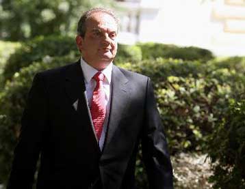 Χωρίς ανατροπές το νέο Υπουργικό Συμβούλιο, ποια ονόματα μπαίνουν στην κυβέρνηση