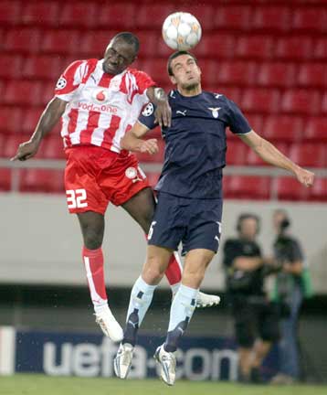 Έχασε την ευκαιρία να ξεκινήσει νικηφόρα ο Ολυμπιακός