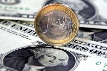 Σε χαμηλό 15ετίας το δολάριo μετά την απόφαση της Fed